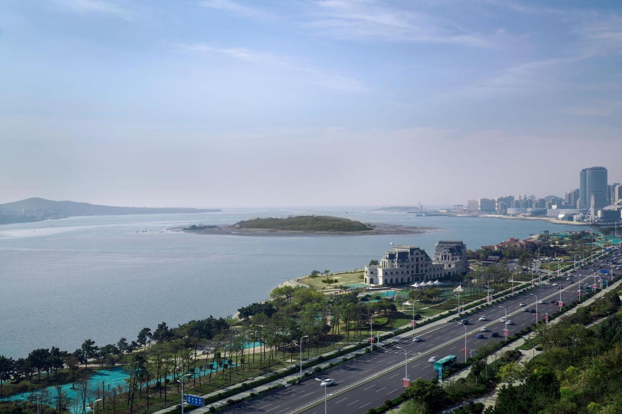 Sheraton Qingdao West Coast Exterior foto